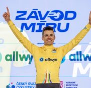 Pau Martí hace historia: ¡primera victoria española en la Carrera de la Paz!