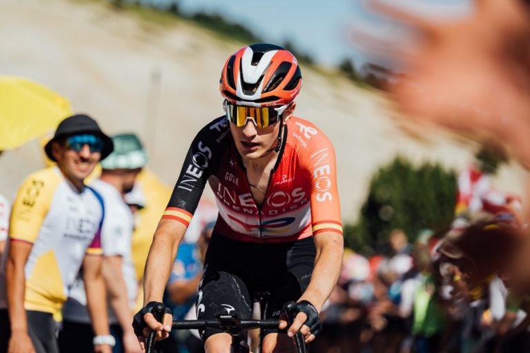 Carlos Rodríguez, obligado a abandonar el Tour con fractura de pelvis