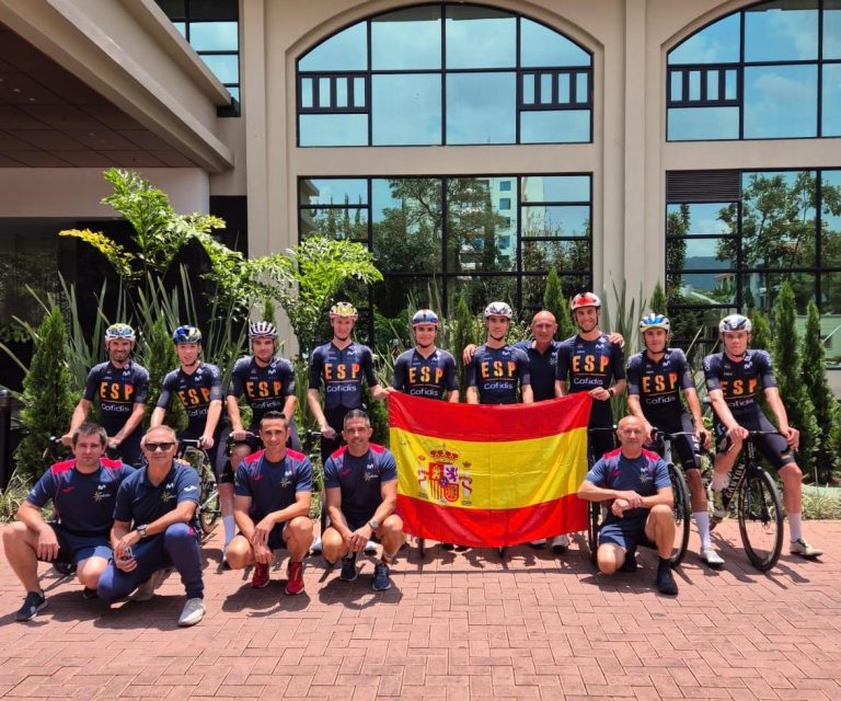 Benjamín Noval pierde la medalla en el Mundial júnior de la forma más cruel e incomprensible