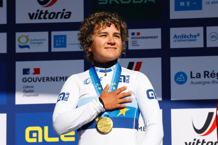 Paula Ostiz, nueva campeona de Europa júnior dentro de un gran día de España
