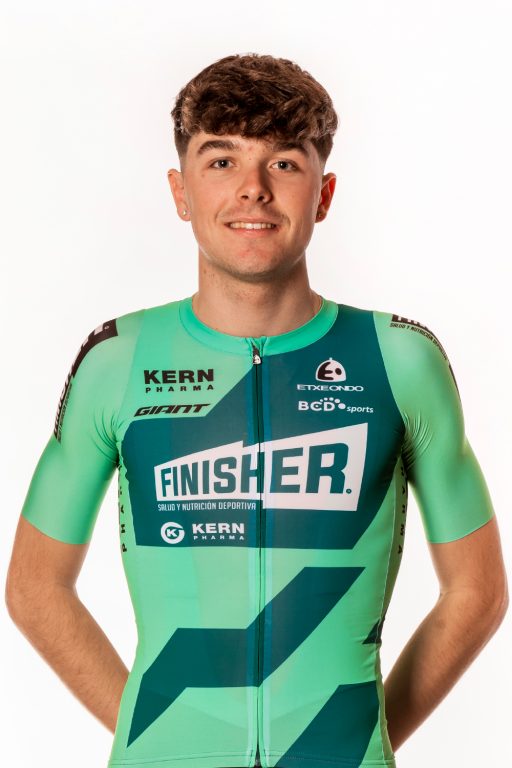 Tomás Pombo y Roger Pareta dan el salto a Movistar Academy de la mano de Velofutur