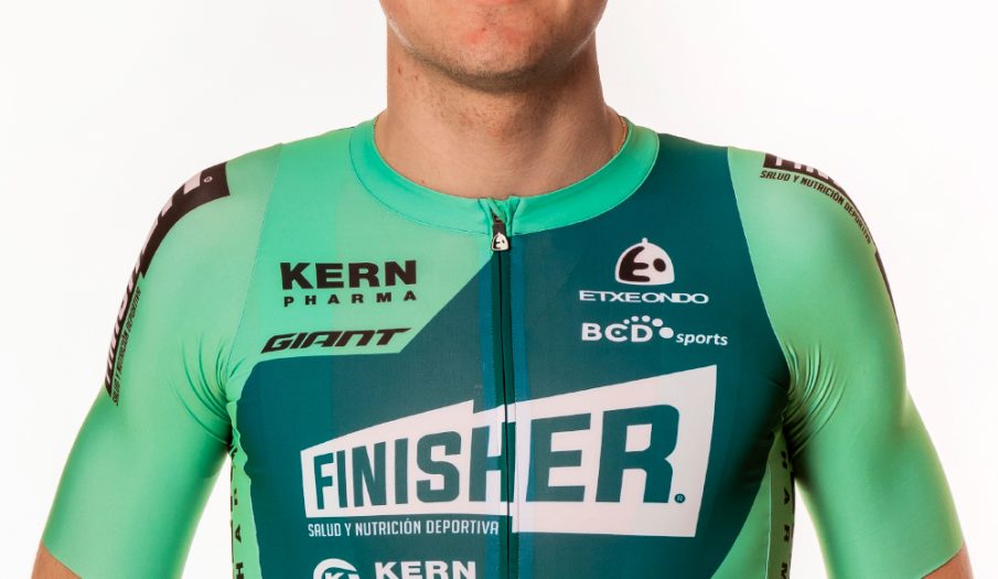 Tomás Pombo y Roger Pareta dan el salto a Movistar Academy de la mano de Velofutur