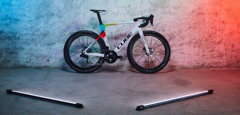 Cube vuelve al pelotón profesional de la mano de TotalEnergies