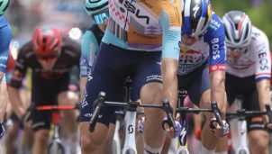 El equipo NSN de Andrés Iniesta se estrena en el WorldTour: victoria en el Tour Down Under