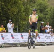 Vuelta a Cantabria júnior: Stan Vernaillen se lleva la primera etapa de la prueba UCI