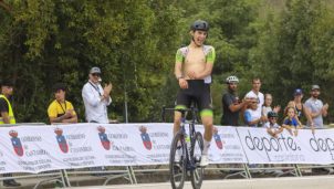 Vuelta a Cantabria júnior: Stan Vernaillen se lleva la primera etapa de la prueba UCI