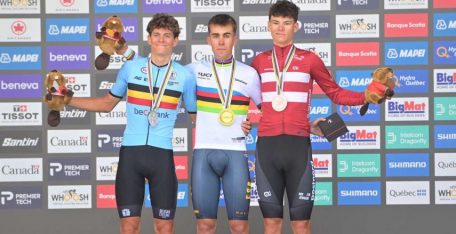 ¡¡Benjamín Noval, nuevo campeón mundial júnior de contrarreloj individual!!