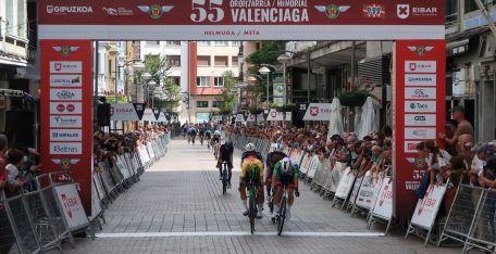 El sub-23 Vicent Zaragoza se exhibe en solitario en el Gran Premio Náquera